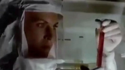 Bu reklamdan tam 25 yıl sonra korona çıktı. İnanılmaz ama gerçek