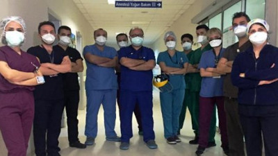 Ve profesör sonunda patladı. Vatan haini ilan etti