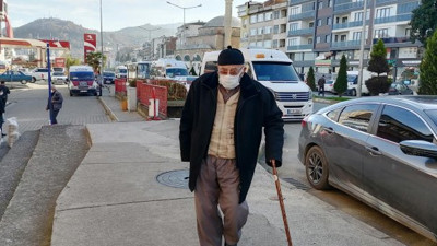 Korona virüsü yenen 96'lık dede uzun yaşamın sırrını tek tek açıkladı