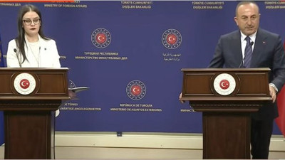 Bakan Çavuşoğlu, Meliza Haradinaj-Stublla ile basın açıklaması düzenledi