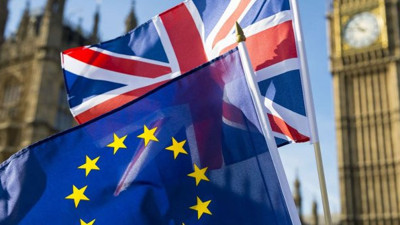 AB ülkeleri İngiltere ile ticaret anlaşmasını onayladı