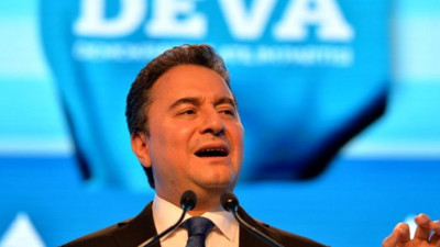 Ali Babacan, yeniden DEVA Partisi Genel Başkanlığı'na seçildi