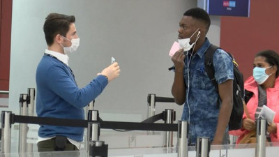 Sağlık Bakanlığı 10 ay sonra idrak etti. Sabah şerifleriniz hayırlı olsun sayın yetkililer. Elini kolunu sallaya sallaya gelen turistlere artık PCR testi yapılacak