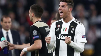 Cristiano Ronaldo rekorlara doymuyor