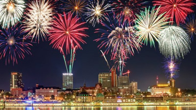 Ailece izleyebileceğiniz en iyi 10 yılbaşı filmi