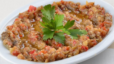 Yılbaşı'nın vazgeçilmez yemeği… İşte vitamin deposu müthiş yemek