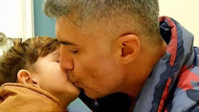 Özcan Deniz tepki çeken fotoğraf karesiyle ilgili suskunluğunu bozdu