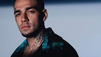 Rap müziğin starı Ezhel hem özür diledi hem isyan etti