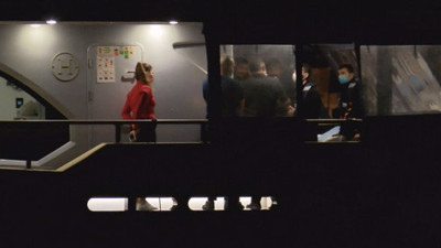 İstanbul Boğazı'nda yılbaşı partisine polis baskını