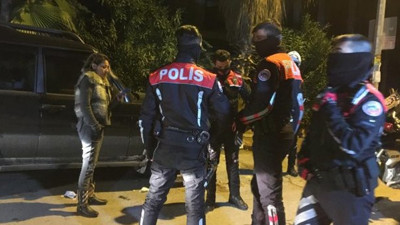 Dur ihtarlarına uymayanların sayısı her geçen gün artıyor. Antalya'da nefes kesen kovalamaca