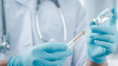 Bilim Kurulu üyesi Prof. Dr. Levent Akın korona aşısında tüm merak edilenleri tek tek açıkladı