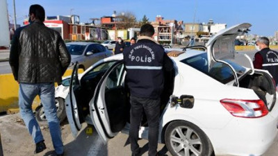 Polisten kaçtılar ama kazadan kaçamadılar