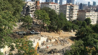 Teşvikiye sakinleri son deprem toplanma alanındaki betonlaşmaya sessiz kalmadı