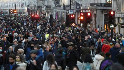 İngiltere'de endişe veren durum. Ülke üçüncü kez karantinada