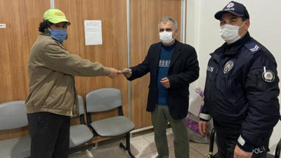 Sahibine parayı verdi aldığı ödül şok etti. Gaziantep'te ATM'den para çekerken para buldu