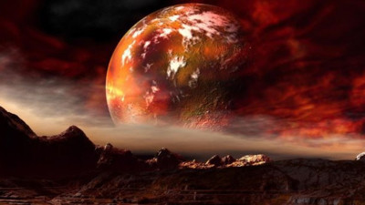 İstanbul'un tepesinde bombalar patlatmaya hazırlanıyorlar. Her dediği çıkan Kassandra bunu da bildi