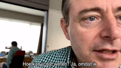 Belediye başkanı canlı yayında uygunsuz yakalandı