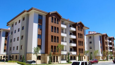 Elazığ'da depremzedeler için yapılan konutlarda yaşam başladı