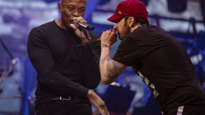 Eminem’i rap camiasına kazandıran Dr. Dre beyin kanaması geçirdi