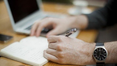 Memur ve işçilerin beklediği genelge çıktı. Aralarında kıdem tazminatının da olduğu maddeleri Lütfi Elvan imzaladı