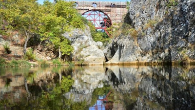 Troya'nın 3 bin 500 yıllık su kemeri geleceğe aktarılıyor