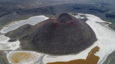 Dünyanın nazar boncuğu kurudu