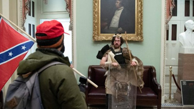 Boynuzlu Viking'in kankasıydı. ABD Kongre işgalcisi o ismin oğlu çıktı