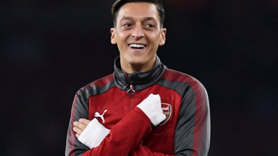 Fenerbahçe'nin gündemindeki Mesut Özil en sevdiği dizileri açıkladı. İstanbul'da gözde semtini de duyurdu