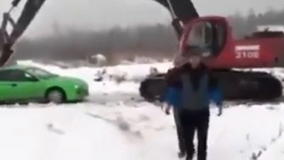 Böyle olur Rusların yol verme kavgası ölmeden önce görülmesi gereken kavga