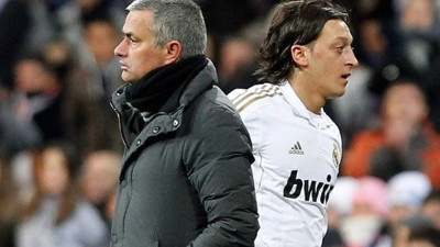 Jose Mourinho Mesut Özil'e mesaj gönderdi
