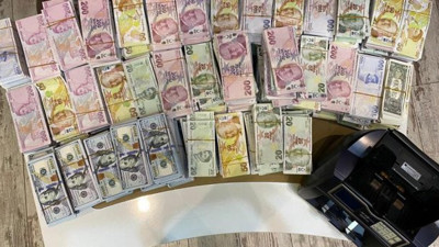 Telefonuna gelen maili tıkladı. Özel görüntüleri çalındı. E-posta ile iğrenç tuzak