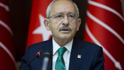 Kılıçdaroğlu Büyük Önder Gazi Mustafa Kemal Atatürk'ün annesi Zübeyde Hanım'ı andı