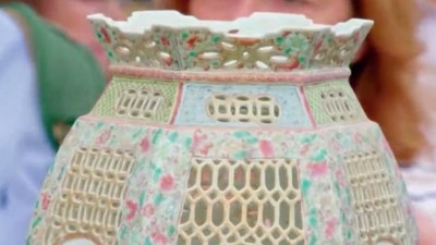 İngiltere'de Antiques Roadshow programı hayatını değiştirdi. Çöpe atacakken cüzdanı balon gibi şişti