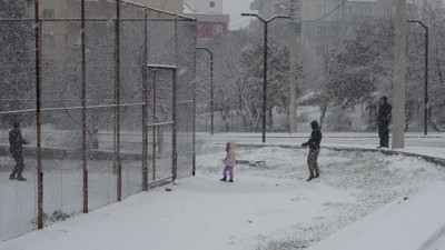 Çanakkale’de kar yağışı başladı