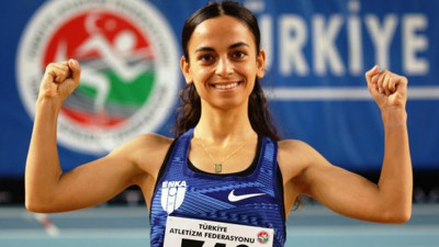 Milli atlet Ayşe Tekdal’dan tarihi rekor