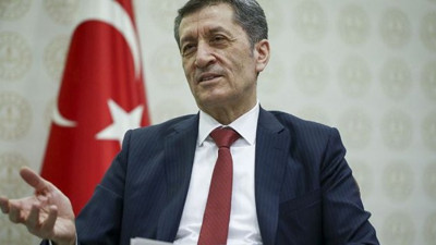 Milli Eğitim Bakanı Ziya Selçuk canlı yayında okulların açılacağı tarihi açıkladı
