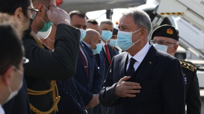 Milli Savunma Bakanı Hulusi Akar Bağdat'ta