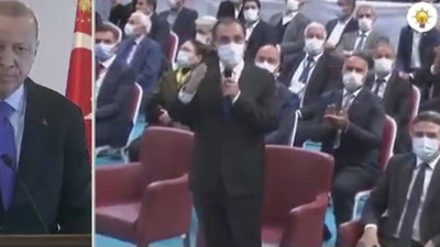 Adıyaman İl Başkanı Mehmet Dağtekin Rabia selamına eşlik etmedi. Cumhurbaşkanı Erdoğan bakın nasıl tepki verdi