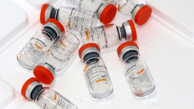 Prof. Dr. Yeşim Taşova rahatlayacağımız tarihi verdi. Korona aşısında duyarlılık reaksiyon tehlikesi