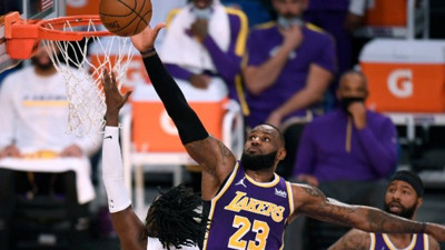 NBA'de Lakers'ın serisine Warriors son verdi