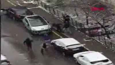 Gelecek Partili Selçuk Özdağ'a saldırı anının görüntüsü ortaya çıktı. Silah sesleri duyuldu