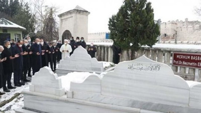 Erdoğan’dan Erbakan'ın mezarını ziyaret