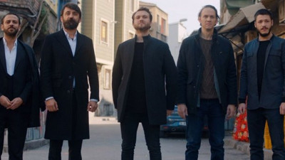 Çukur hayranlarını şok edecek gelişme. Ünlü oyuncu diziye veda etti