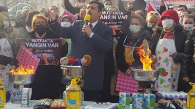 İYİ Partili Türkoğlu, mutfakta yangını kalem kalem açıkladı