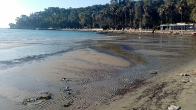 Muğla'da deniz 20 metre çekildi