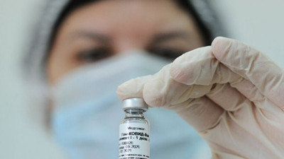 Macaristan'dan İngiliz ve Rus aşılarına onay