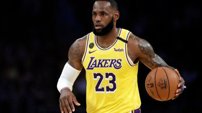Los Angeles Lakers, Bucks'ı devirdi. Lebron James takımı sırtladı