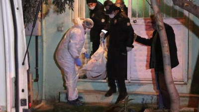 Babaannesine 14 el kurşun yağdırdı