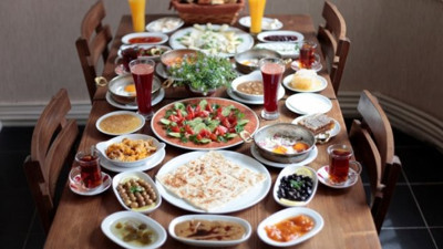 Neredeyse her gün sofraya geliyor. Meğerse adım adım ölüme götürüyormuş