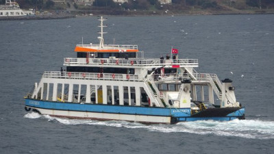 Lodos nedeniyle feribot seferleri iptal